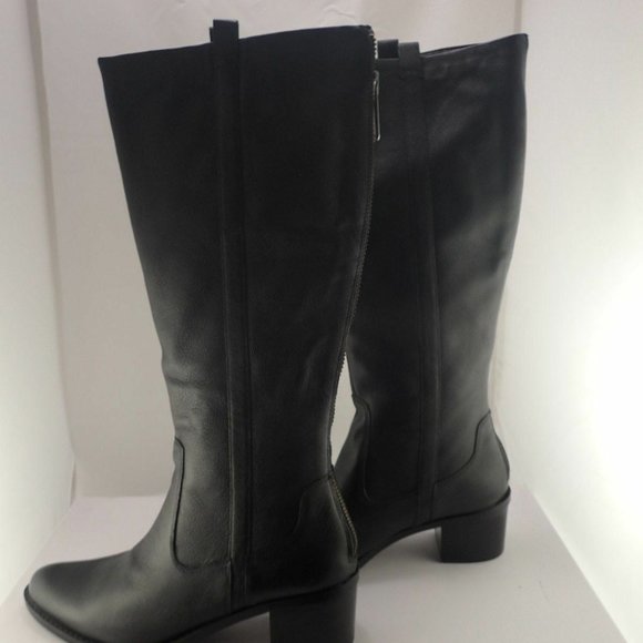 NIB Calvin Klein E7266 Haydee Waxy Black Boots 10 - Picture 1 of 7